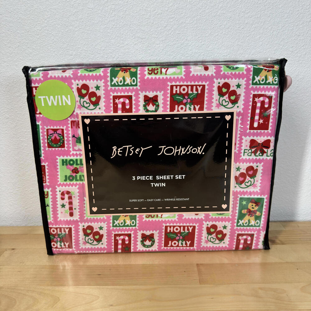 Betsey Johnson‎ Christmas 3 Piece Twin Sheet Set Pink Holiday Stamps